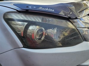 isuzu dmax euro 5 sağ ön far