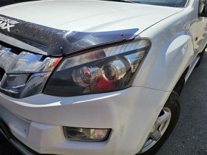 isuzu dmax euro 5 sol ön far