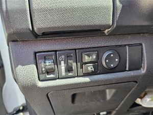 isuzu dmax euro 5 far ayna ayar düğmesi